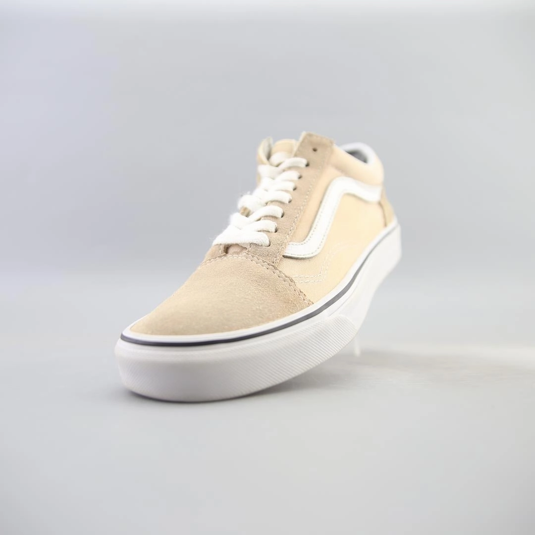 VANS OLD SKOOL Vans casual shoe snapshots