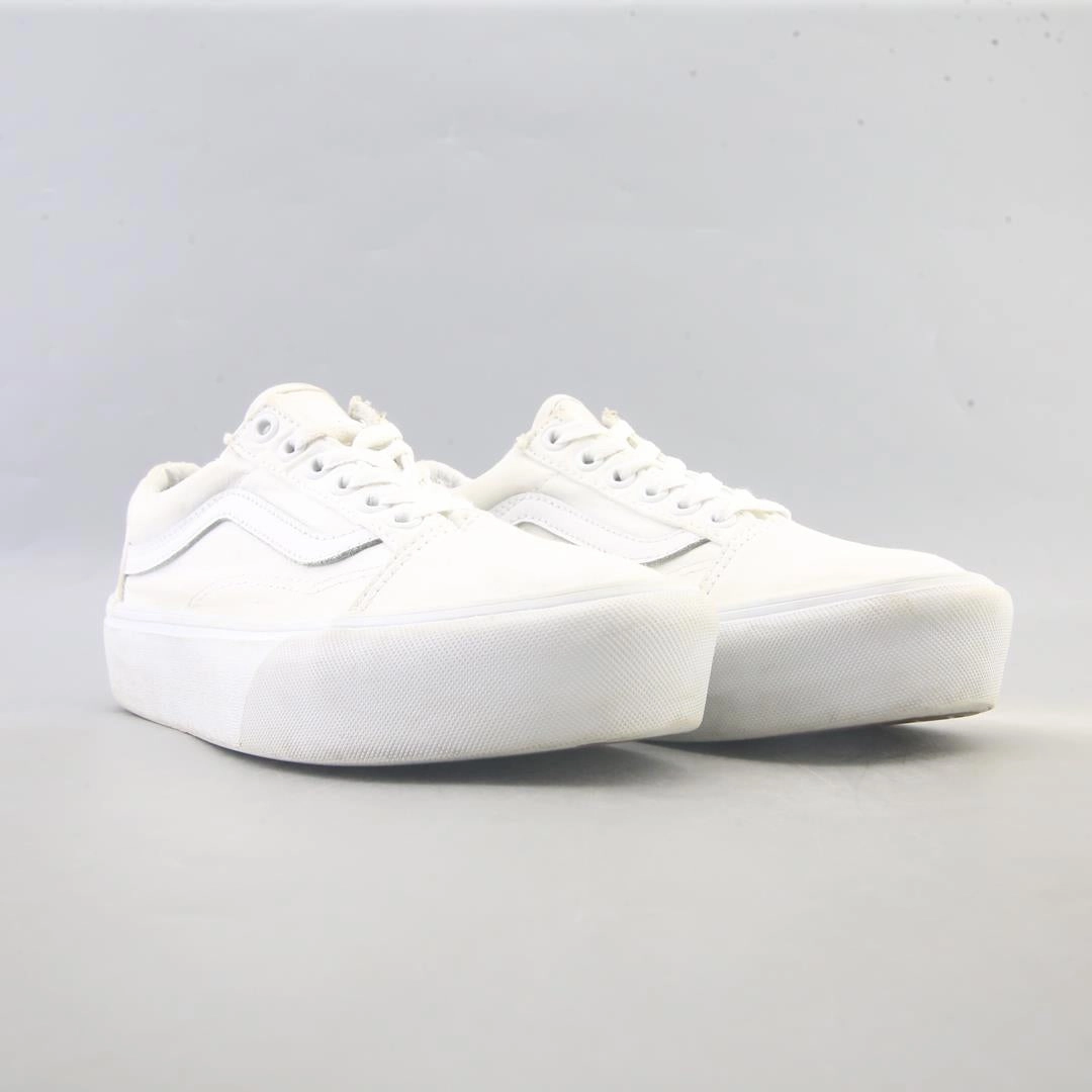 VANS OLD SKOOL Vans casual shoe snapshots