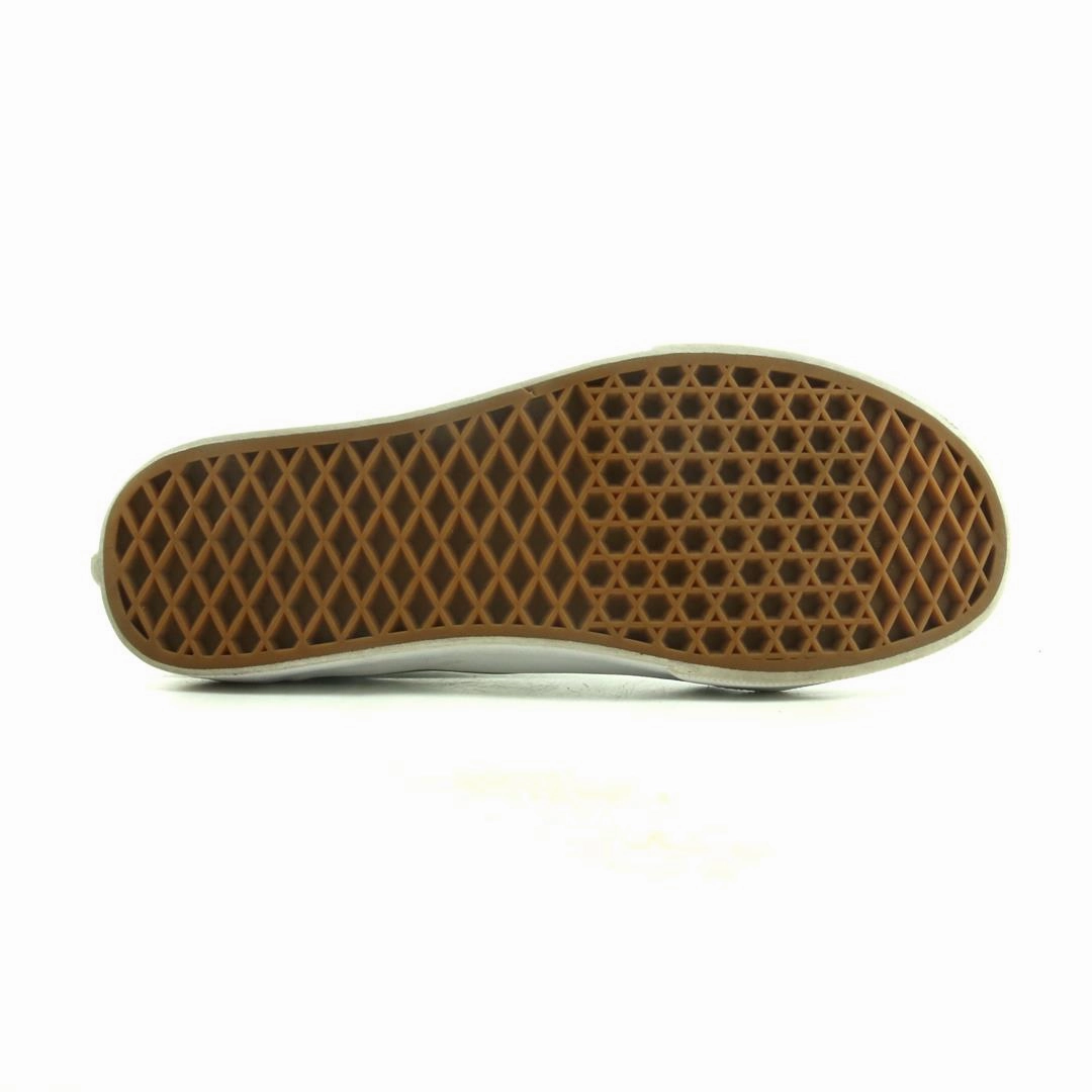 VANS OLD SKOOL Vans casual shoe snapshots