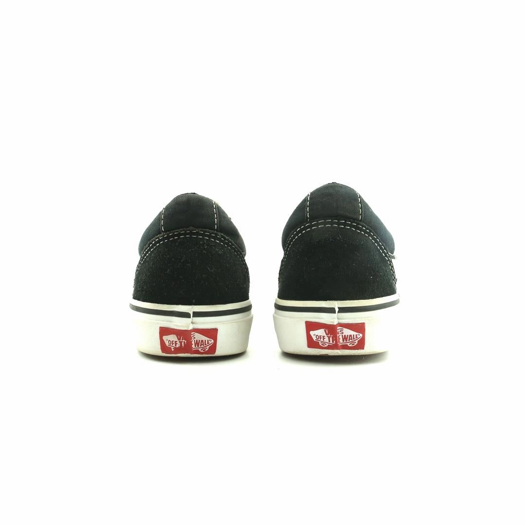 VANS OLD SKOOL Vans casual shoe snapshots