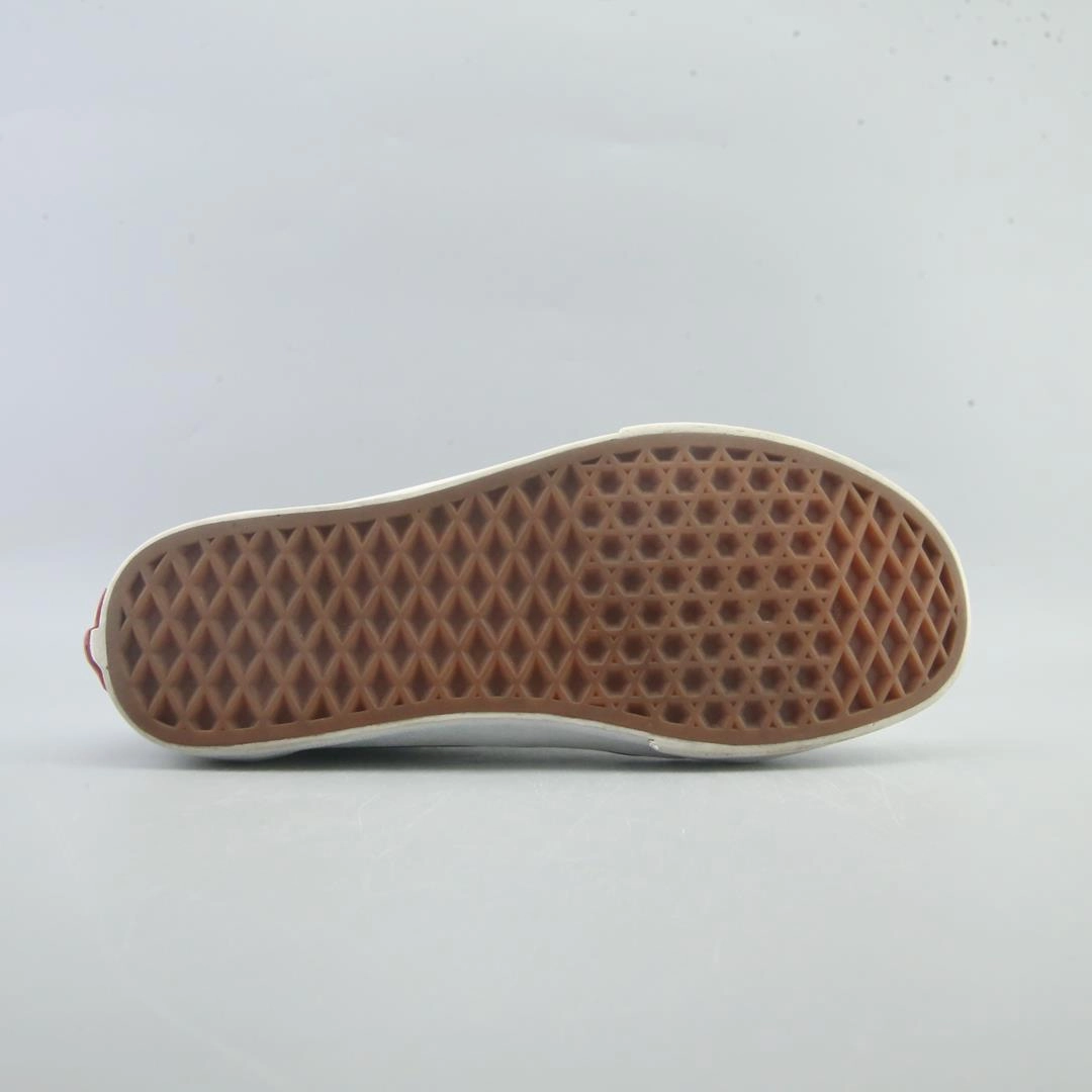 VANS OLD SKOOL Vans casual shoe snapshots