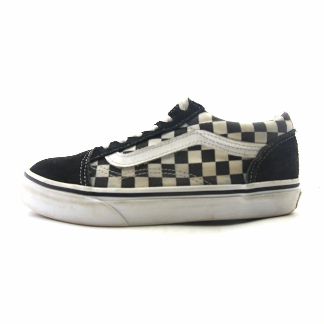 VANS OLD SKOOL Vans retro-inspired footwear styles
