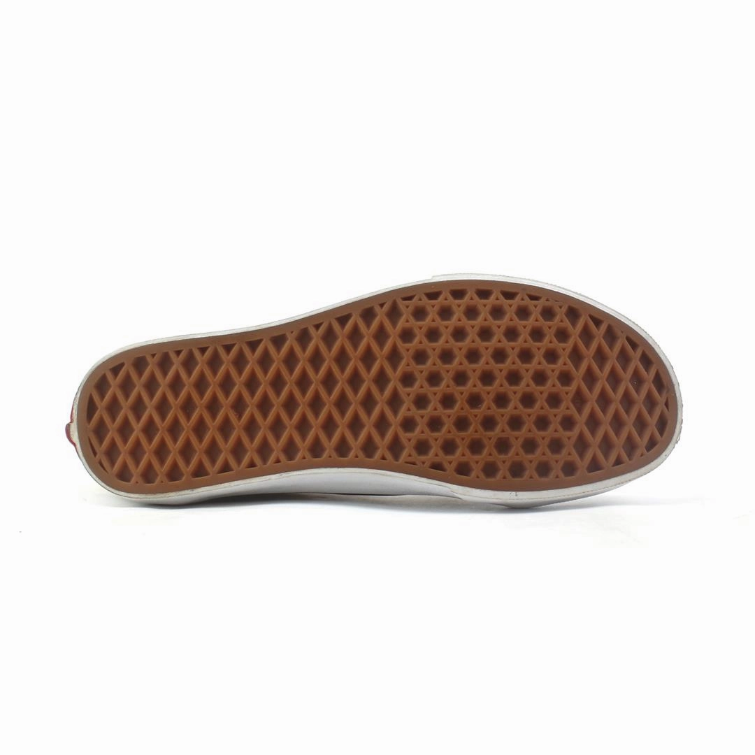VANS OLD SKOOL Vans casual shoe snapshots