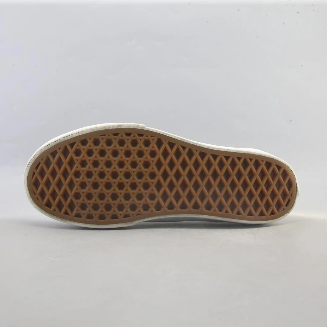 VANS OLD SKOOL Vans casual shoe snapshots