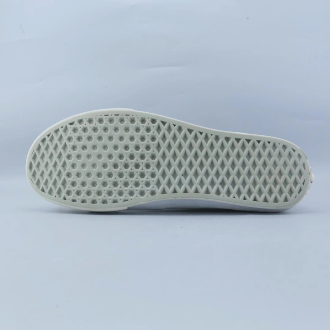 VANS OLD SKOOL Vans skate shoe imagery