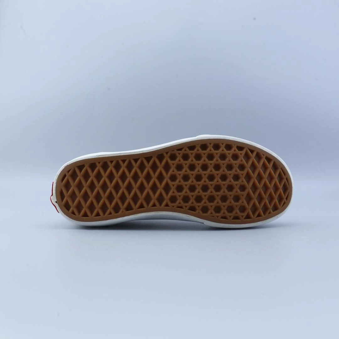 VANS OLD SKOOL Vans skate shoe imagery