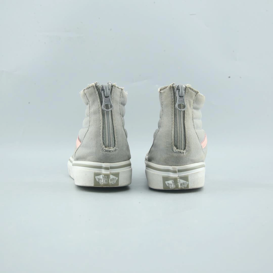 VANS SK8-HI Vans skate shoe imagery