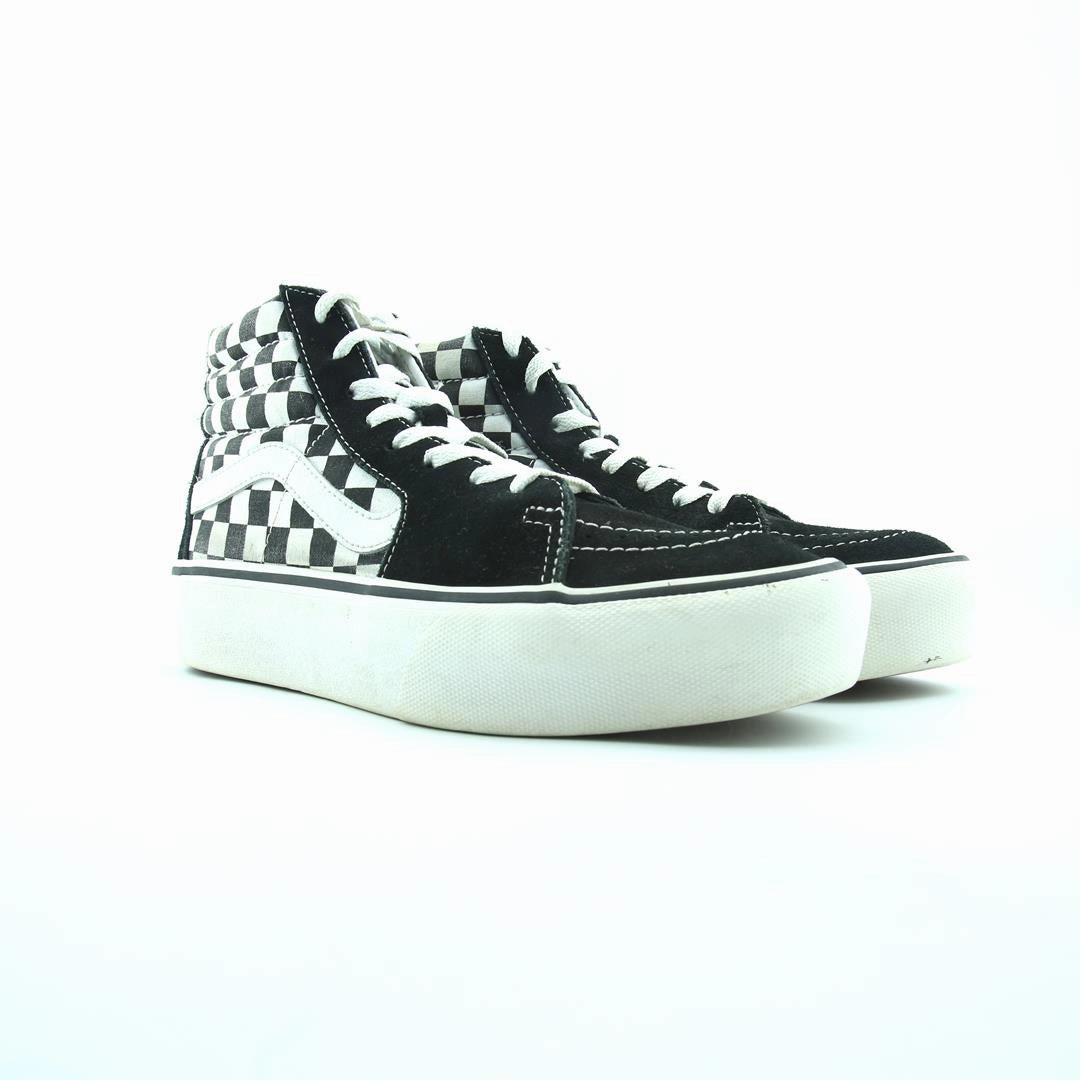 VANS SK8-HI Vans skate shoe imagery