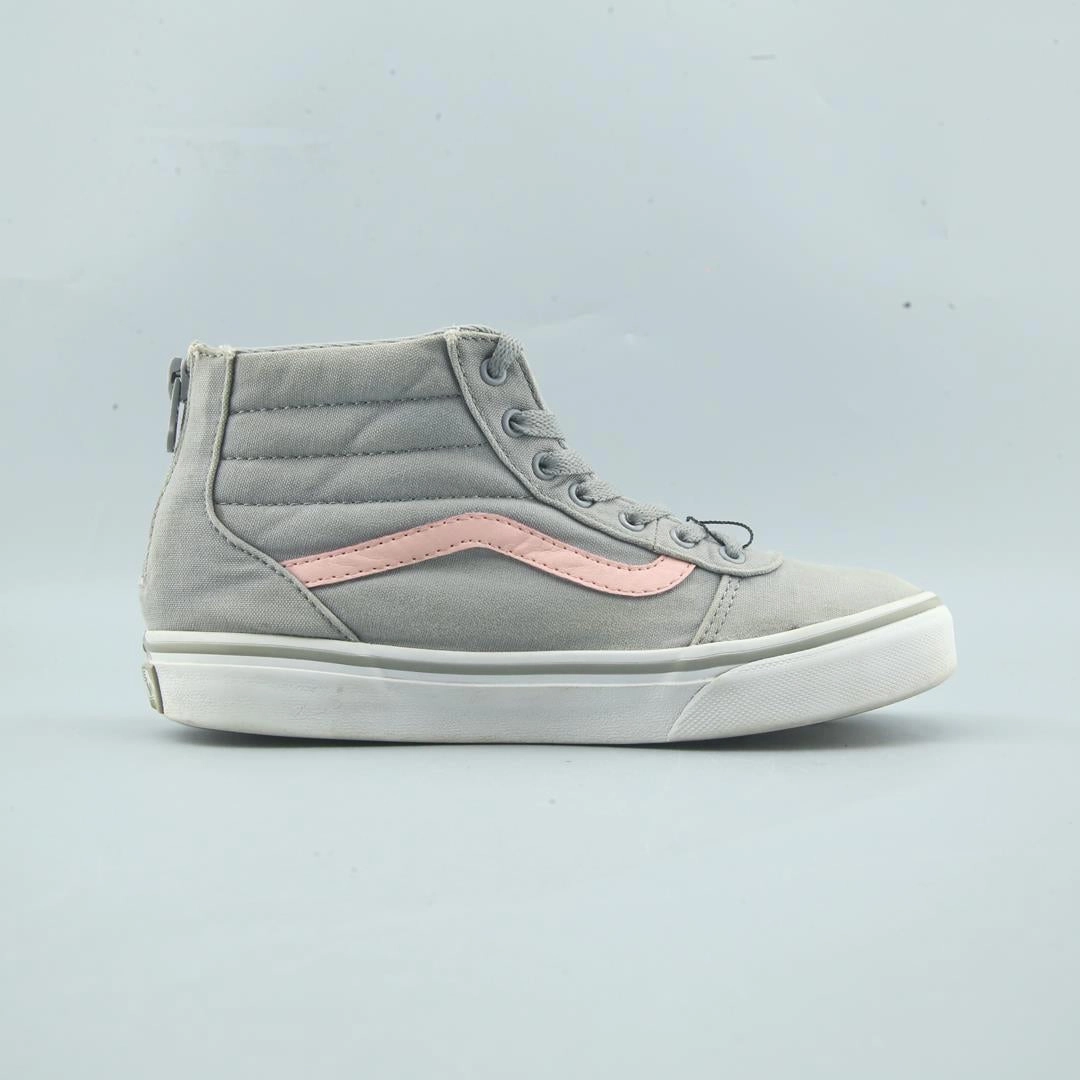 VANS SK8-HI Vans skate shoe imagery