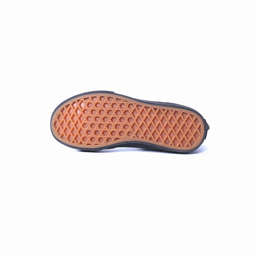 VANS SK8-HI Vans skate shoe imagery