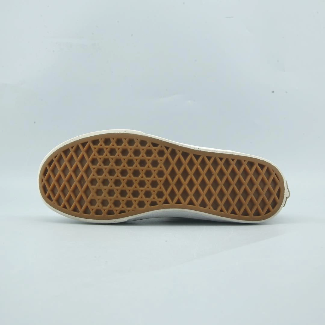 VANS SK8-HI Vans skate shoe imagery