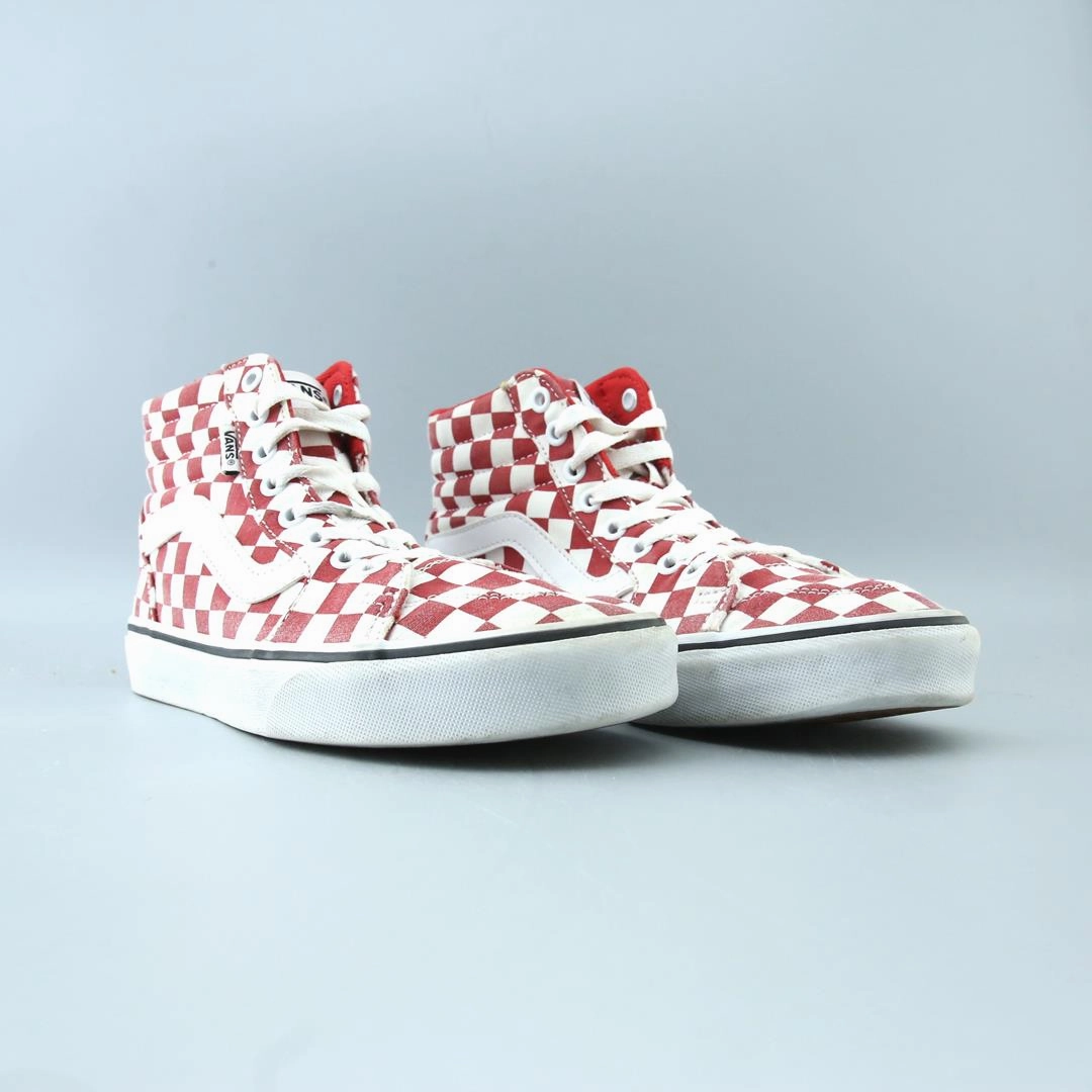 VANS SK8-HI Vans skate shoe imagery