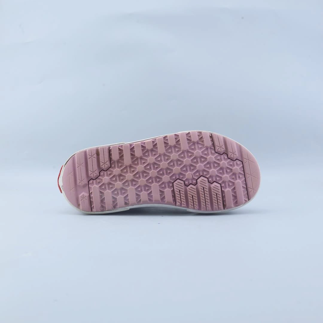 VANS SK8-HI Vans skate shoe imagery