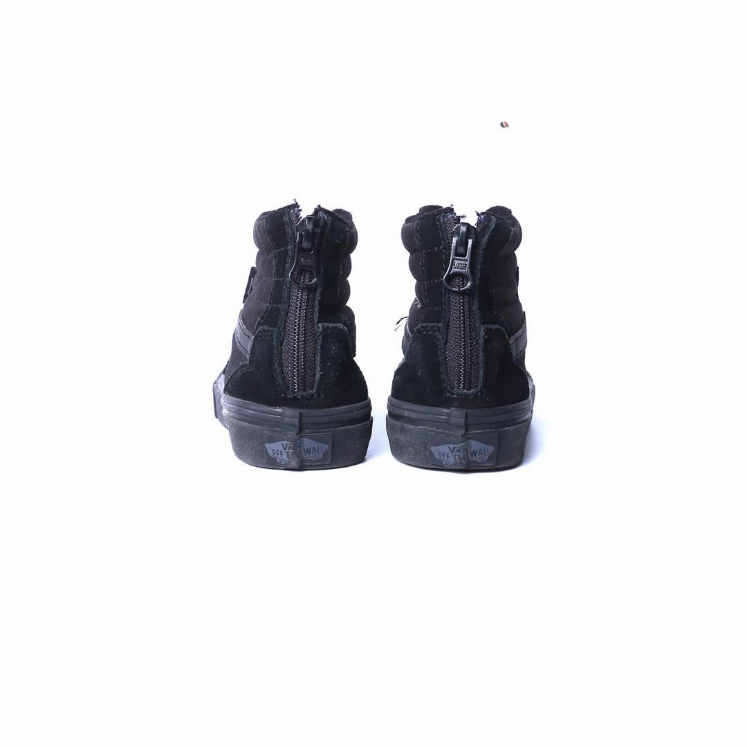 VANS SK8-HI Vans skate shoe imagery