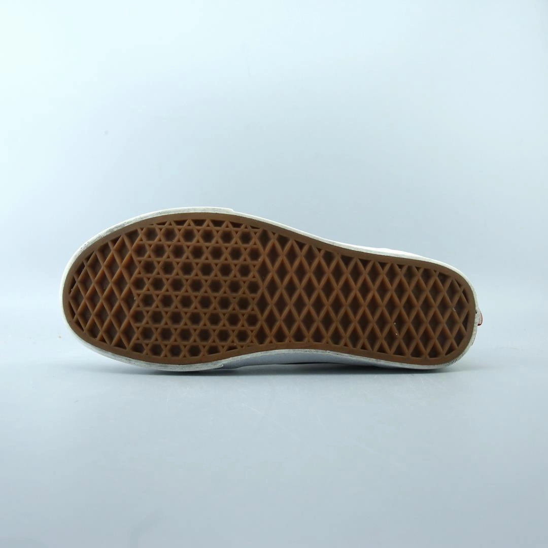VANS SK8-HI Vans skate shoe imagery
