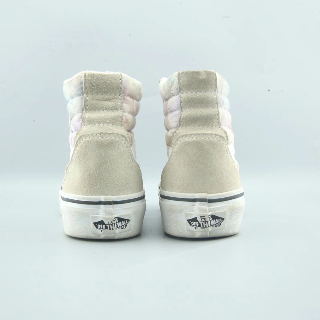 VANS SK8-HI Vans skate shoe imagery