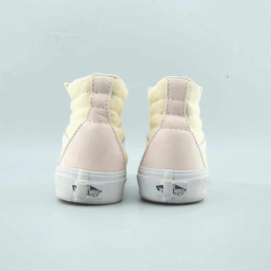 VANS SK8-HI Vans skate shoe imagery