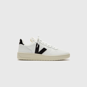 Veja V-10 - Extra White / Black Veja shoe designs