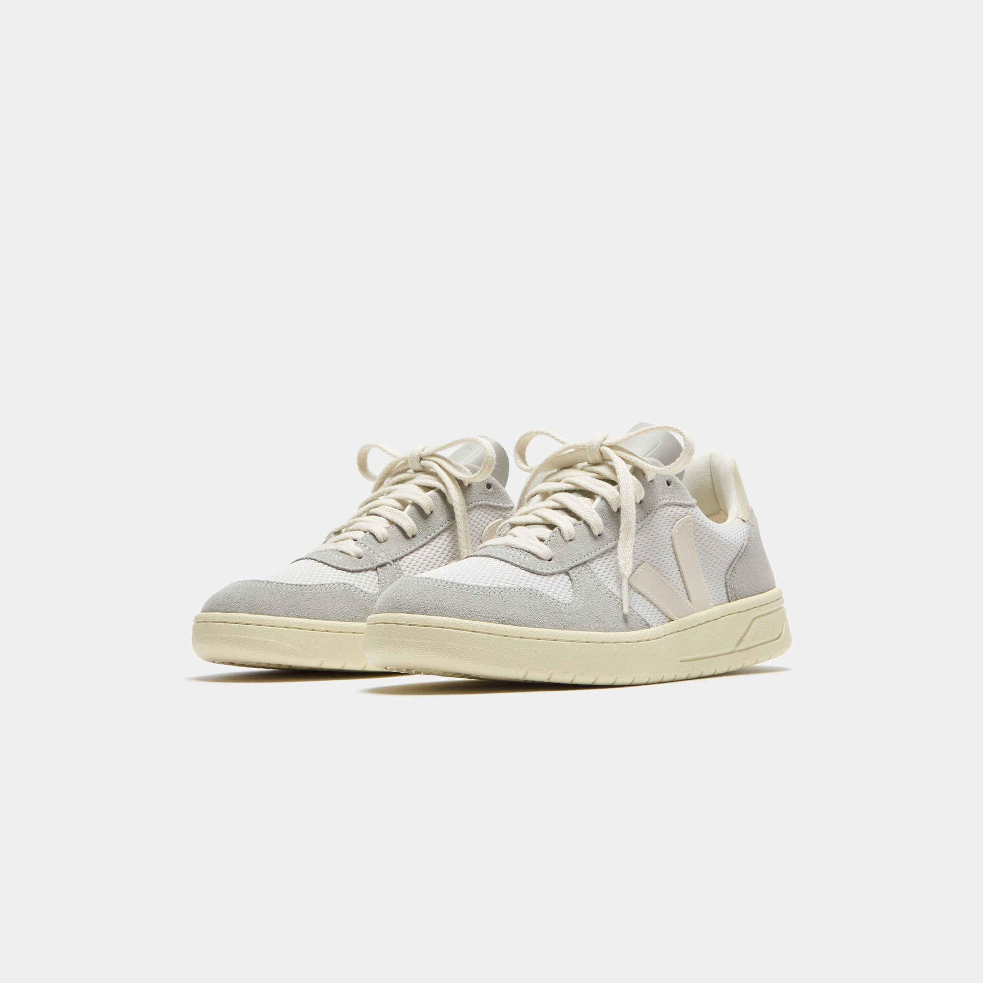 Veja V-10 - Light Grey Pierre Minimalist Walking Shoes