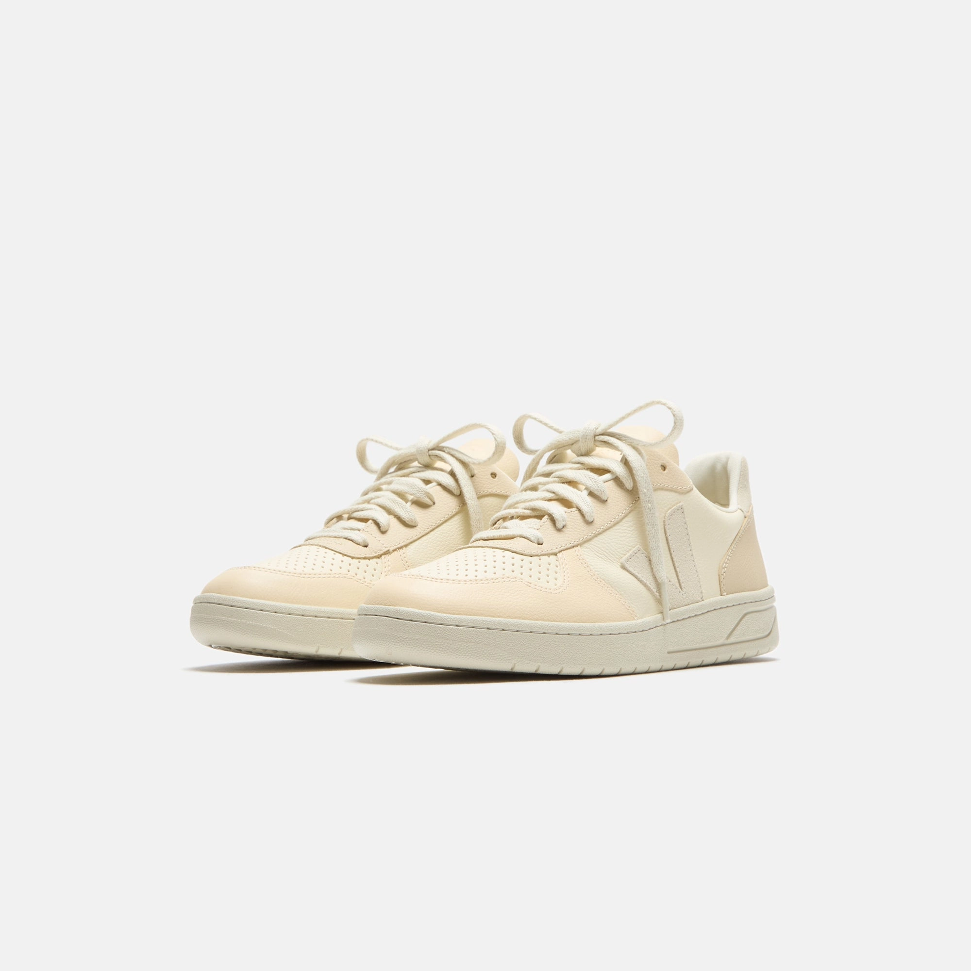 Veja V-10 - Multico Cashew Pierre Minimalist Walking Shoes