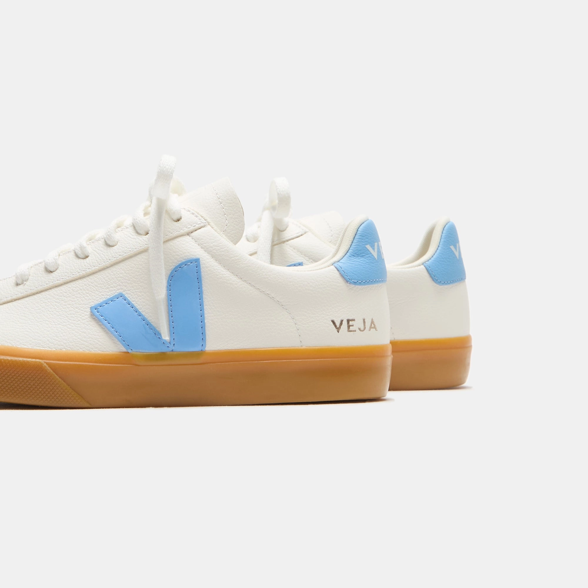 Veja WMNS Campo - Extra White / Aqua Minimalist Walking Shoes