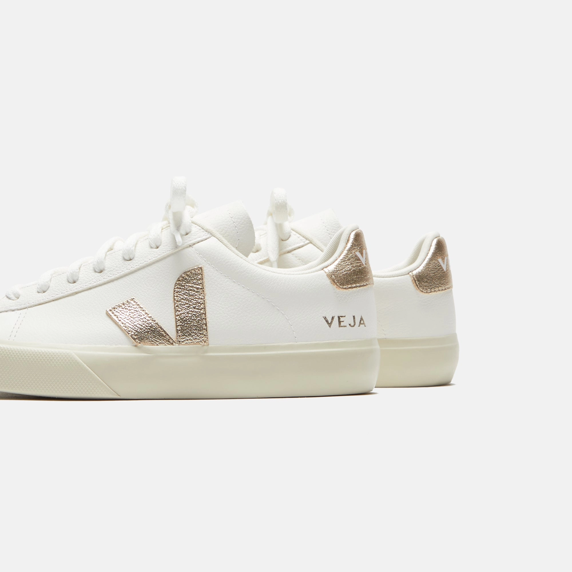 Veja WMNS Campo Canvas - Extra White / Platine Minimalist Walking Shoes