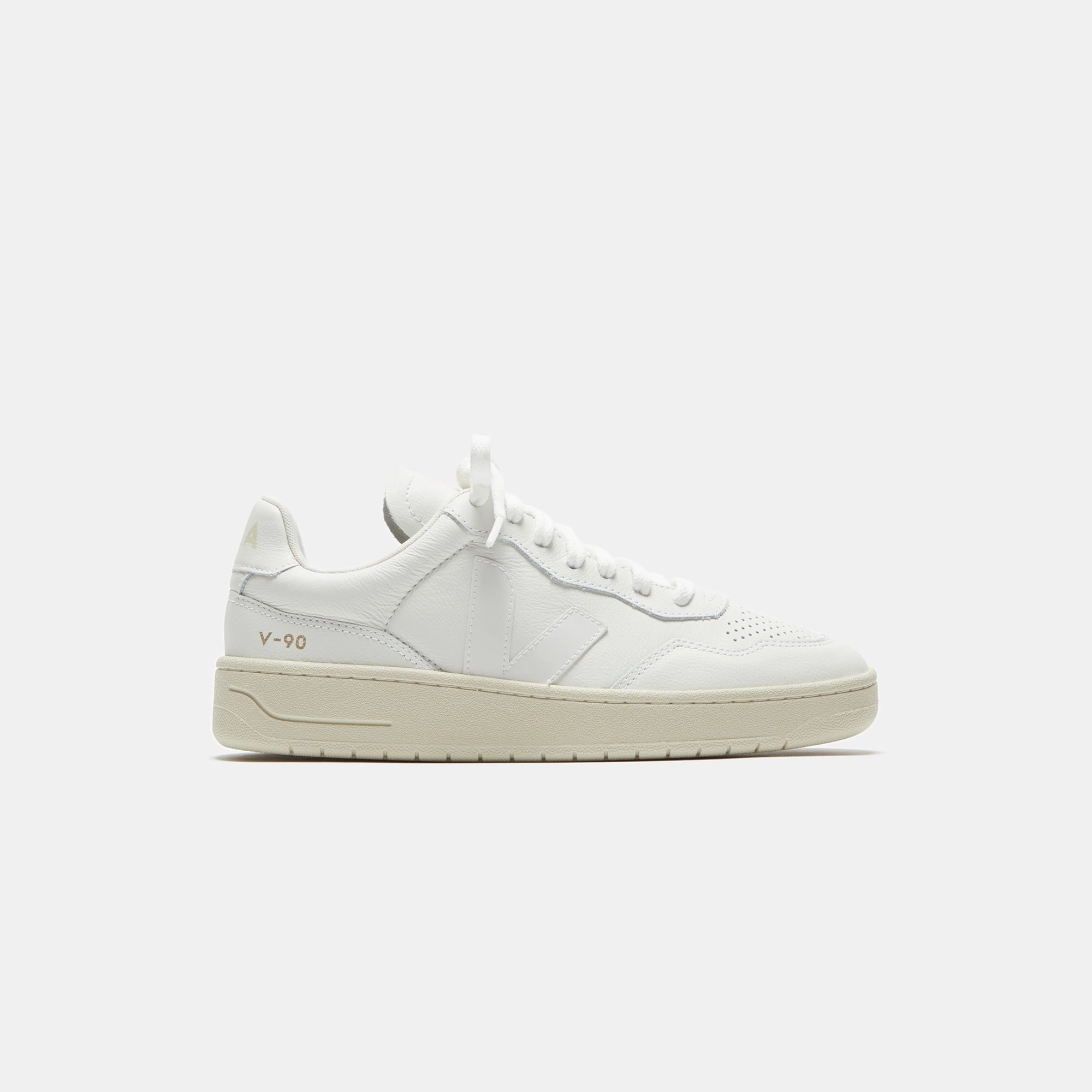 Veja WMNS V-90 - Extra White Veja shoe designs