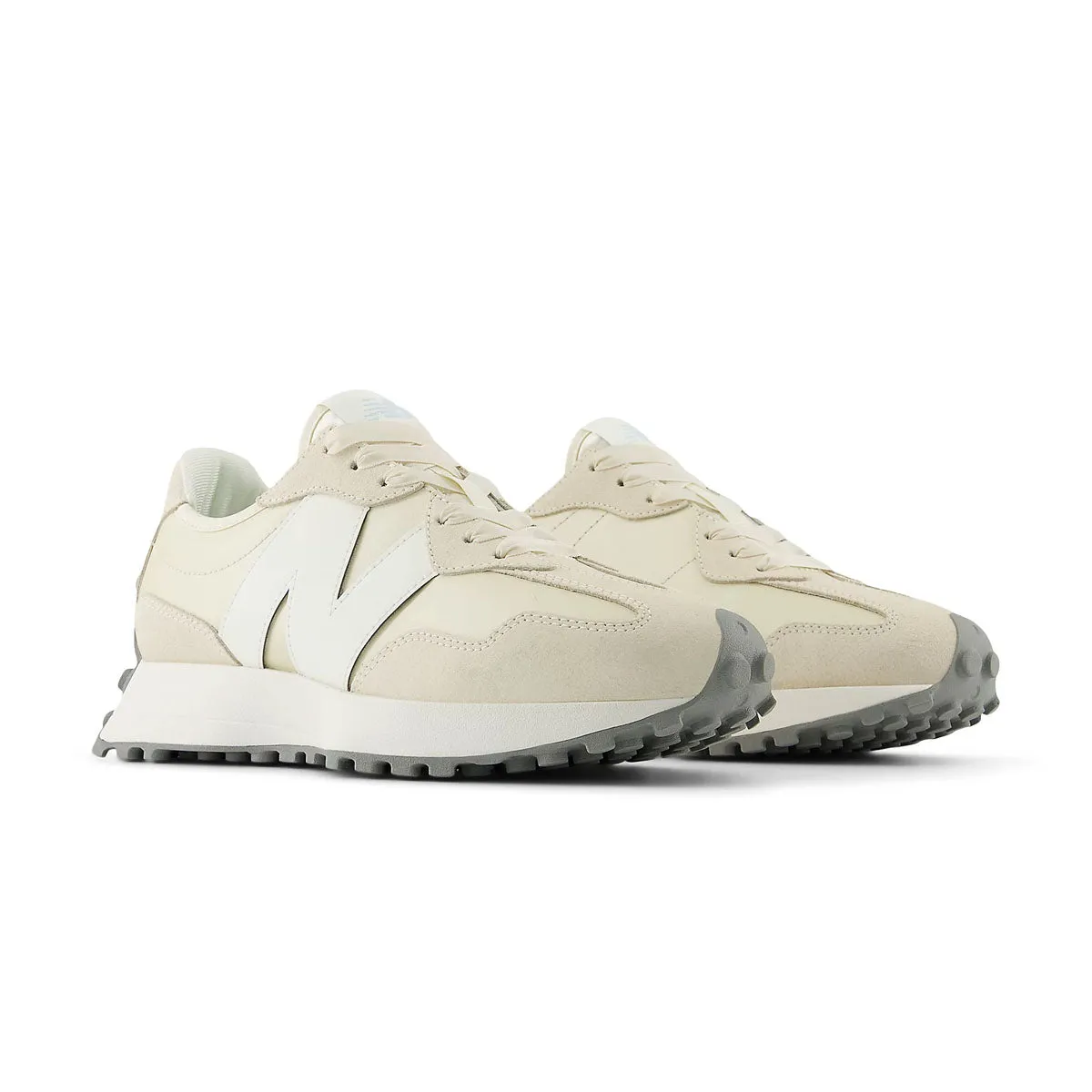 Wmns 327 'Sea Salt' New Balance sneaker close-ups