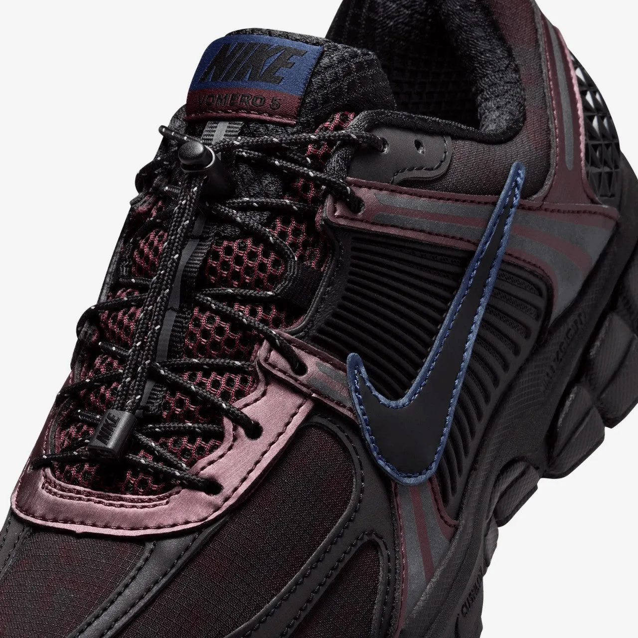Wmns Zoom Vomero 5 Nike casual lifestyle sneakers