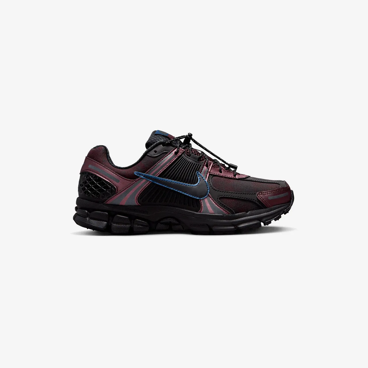 Wmns Zoom Vomero 5 Nike shoes blending performance and street flair