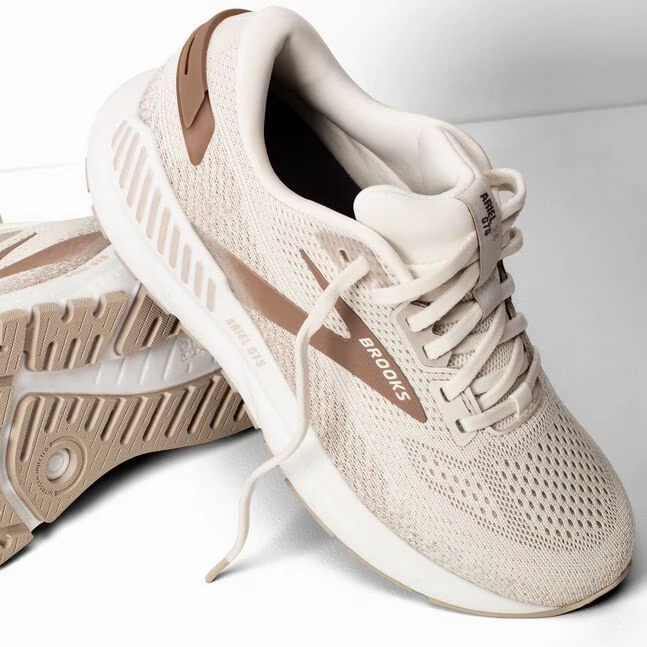 WOMEN'S ARIEL GTS 24 Mens casual trainers
