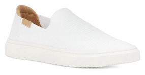 Women's UGG Alameda Sammy  Effortless Comfort & Everyday Style Ugg cozy winter footwear styles