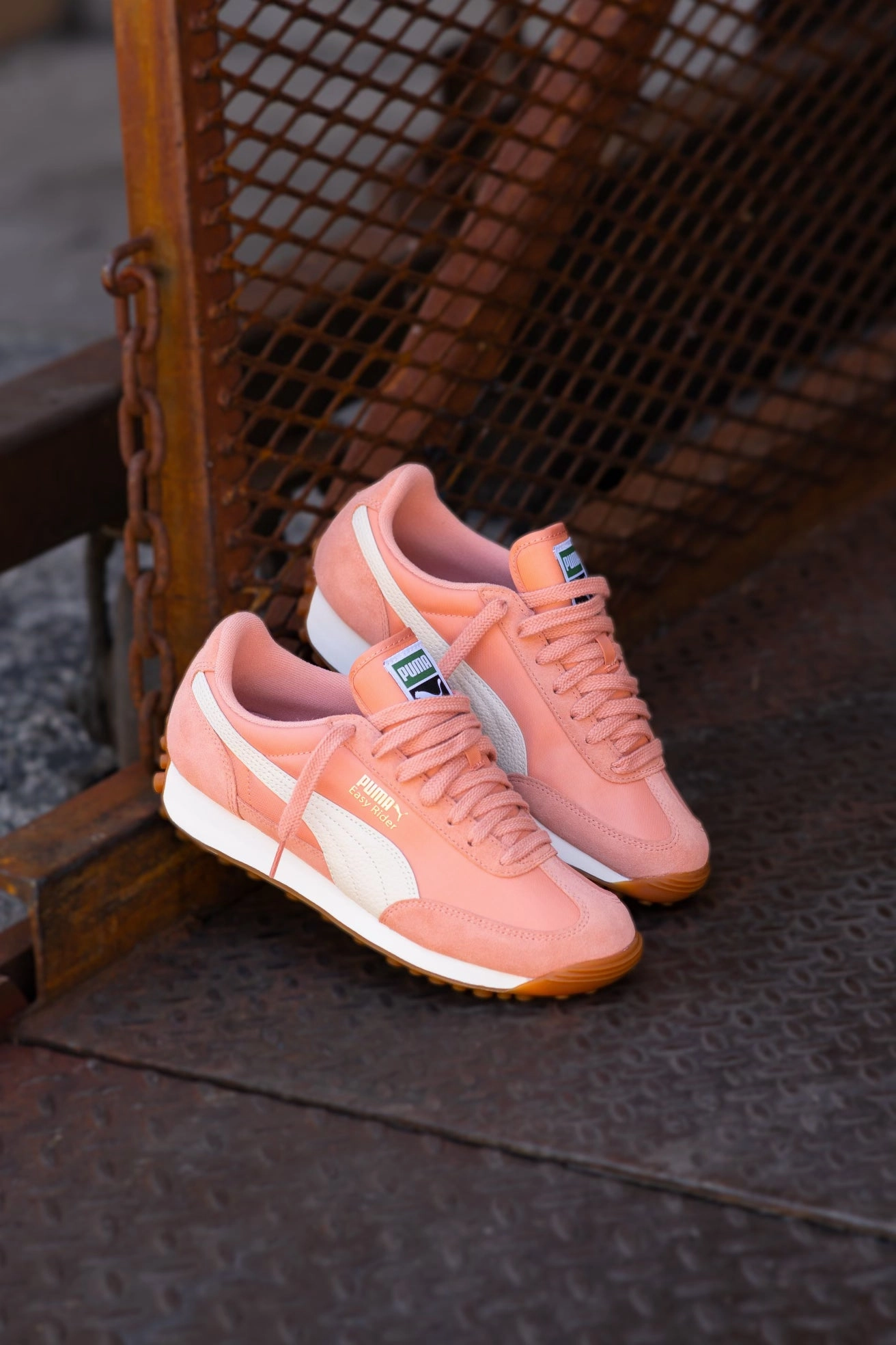 Womens Puma Easy Rider Vintage (Deeva Peach/Alpinesnow/Puma Gold) Puma athletic shoe visuals
