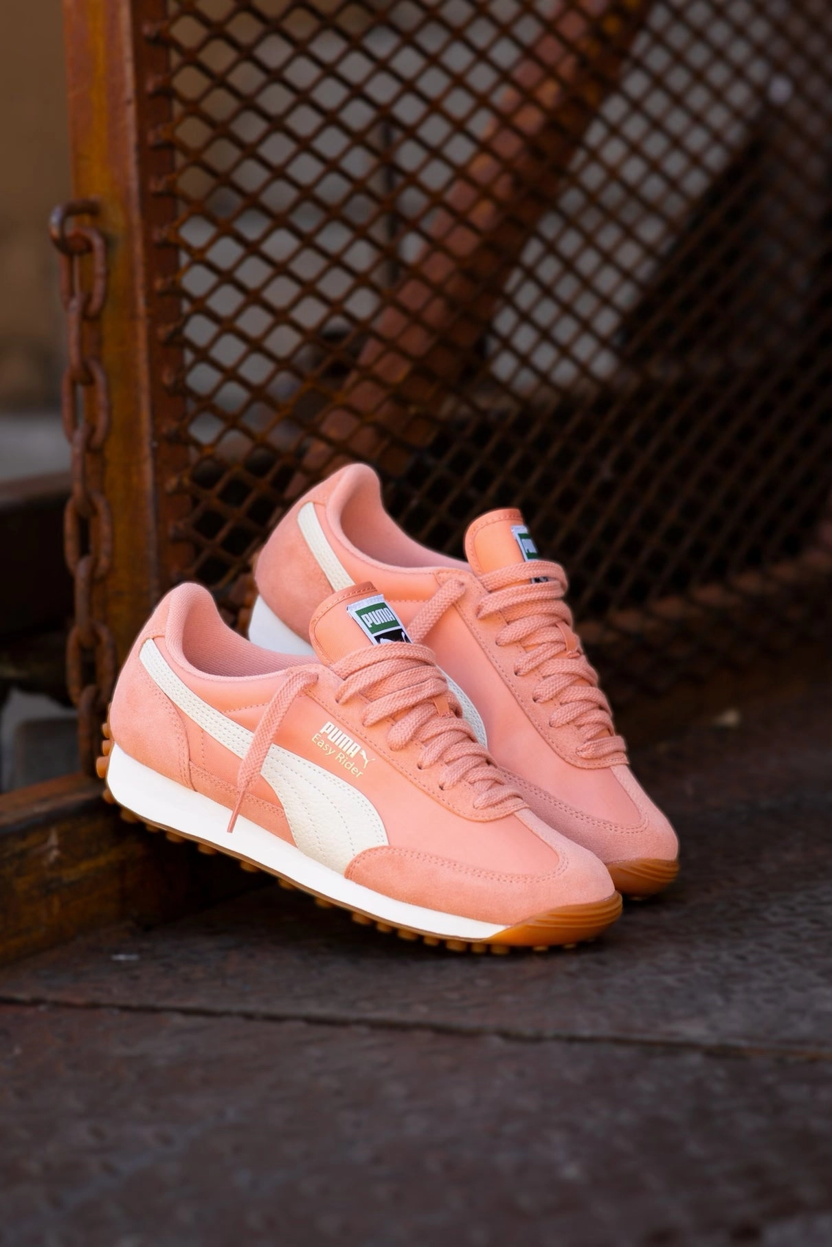 Womens Puma Easy Rider Vintage (Deeva Peach/Alpinesnow/Puma Gold) Puma athletic shoe visuals