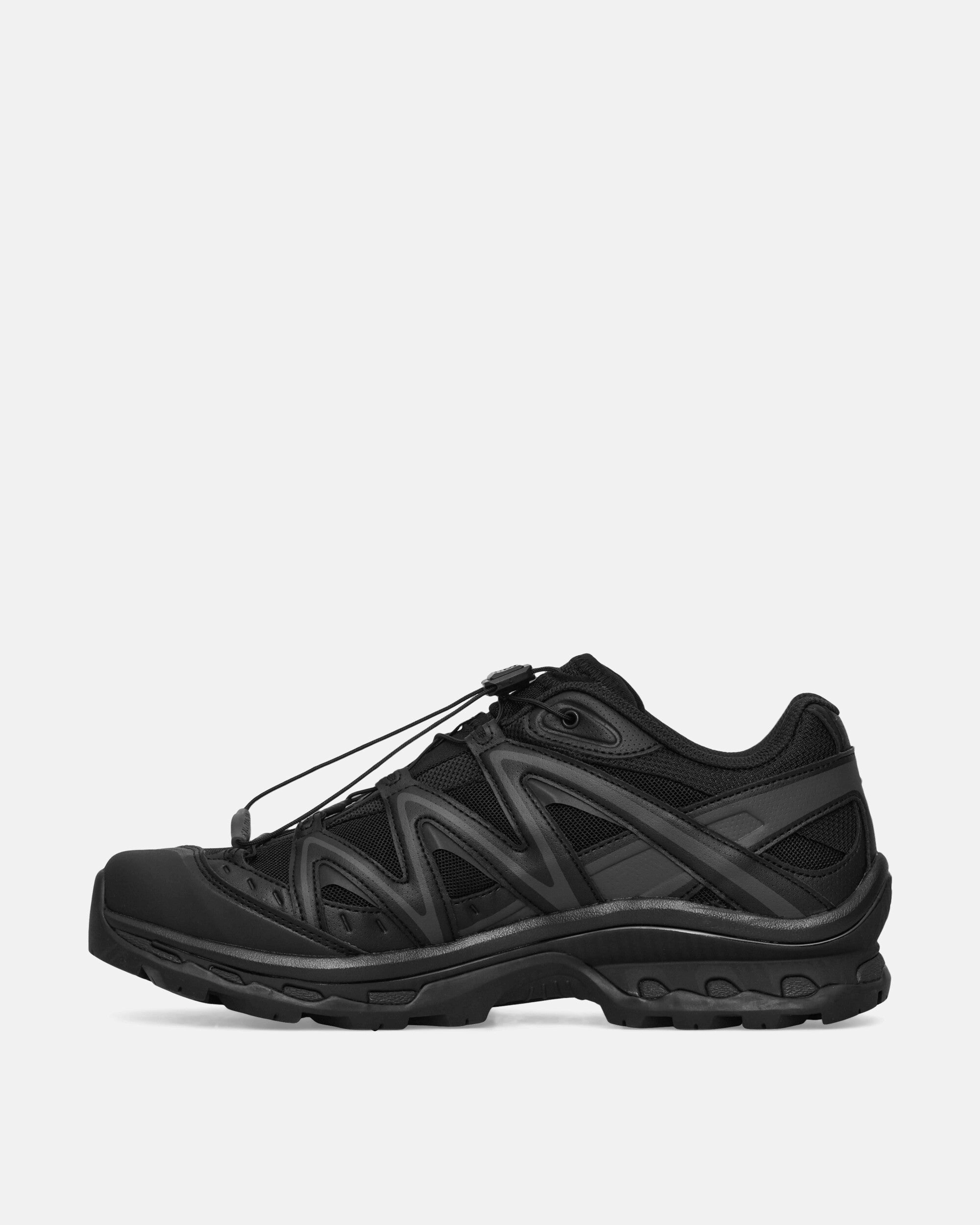 XT-QUEST Sneakers Black / Phantom Mountain Trail Runners