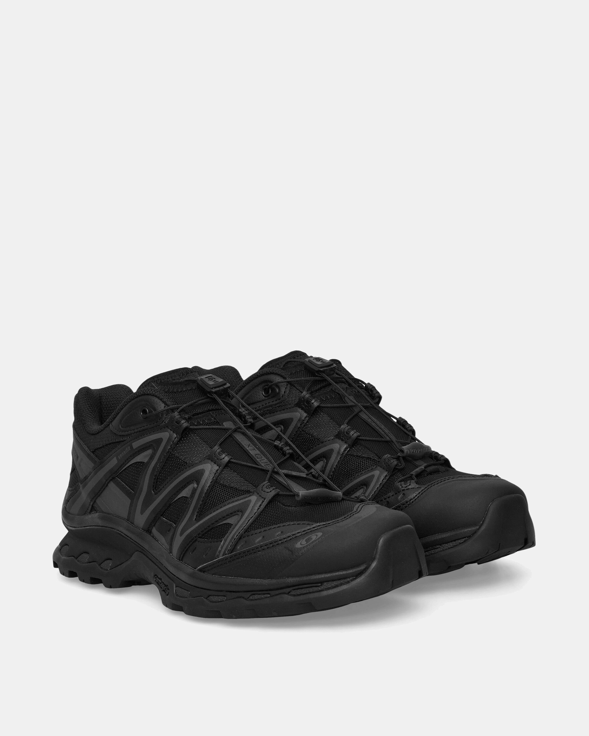 XT-QUEST Sneakers Black / Phantom Mountain Trail Runners
