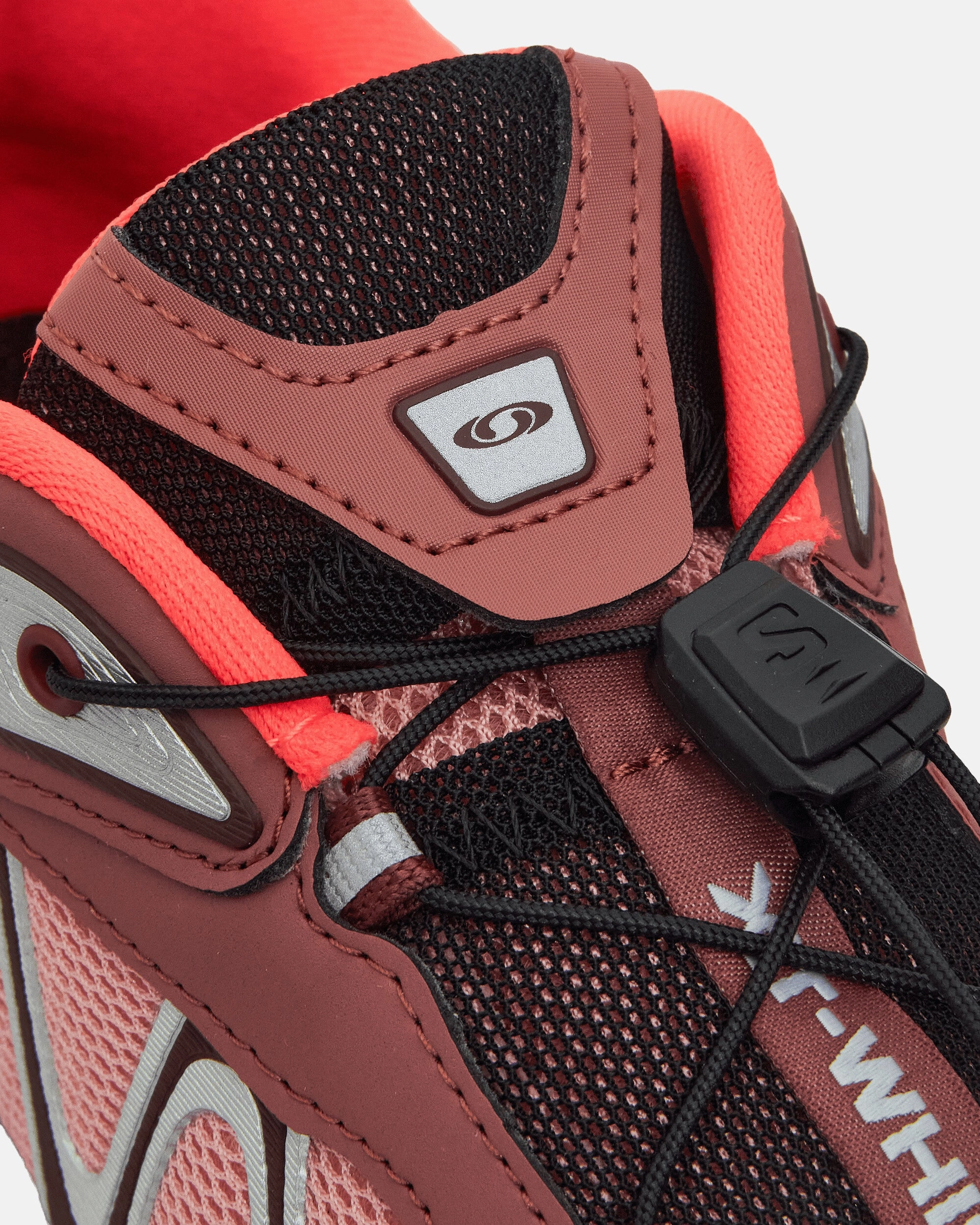 XT-Whisper Sneakers Henna / Tawny Port / Neon Flame Mountain Trail Runners