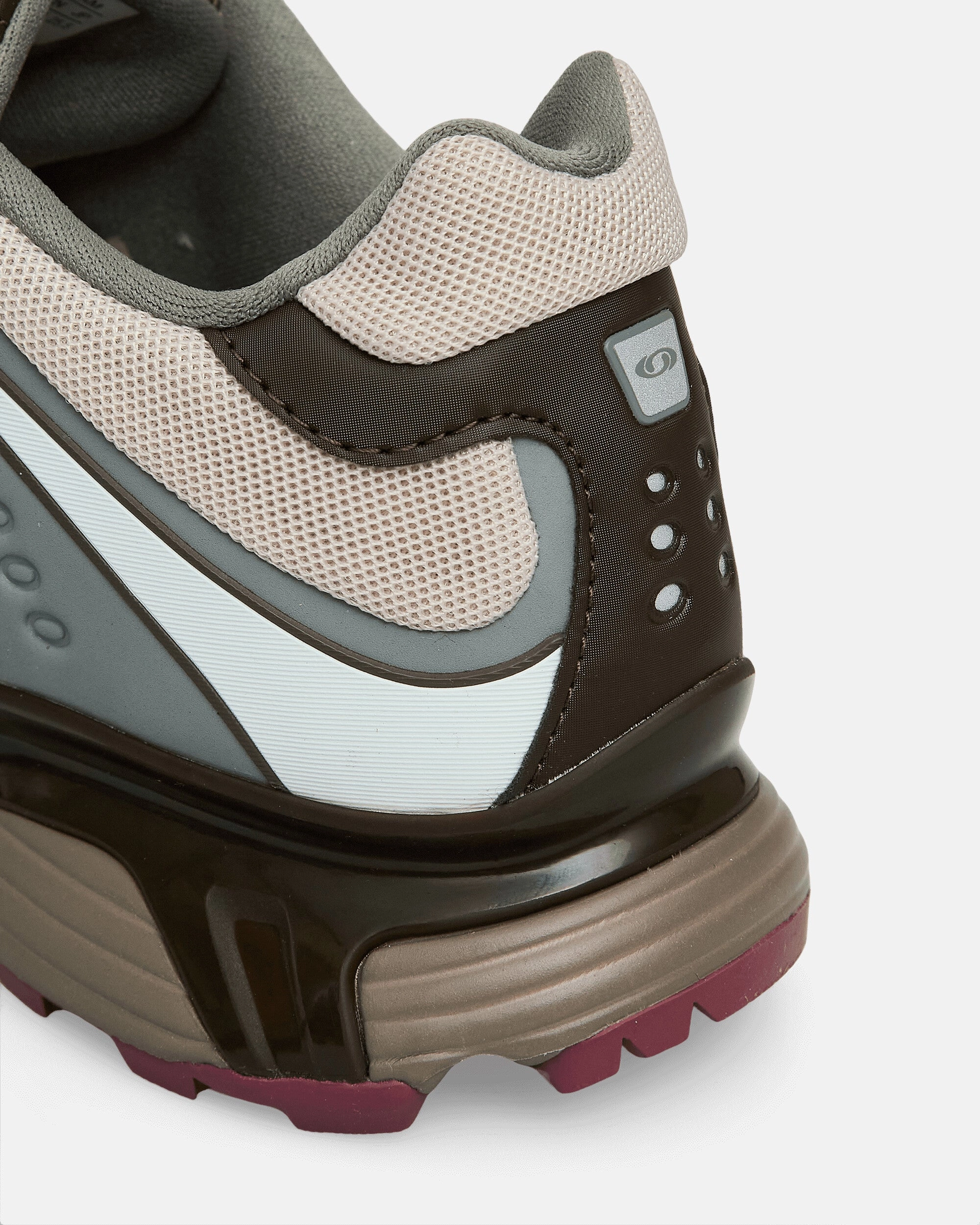 XT-Whisper Sneakers Oxford Tan / Sage / Delicioso Mountain Trail Runners